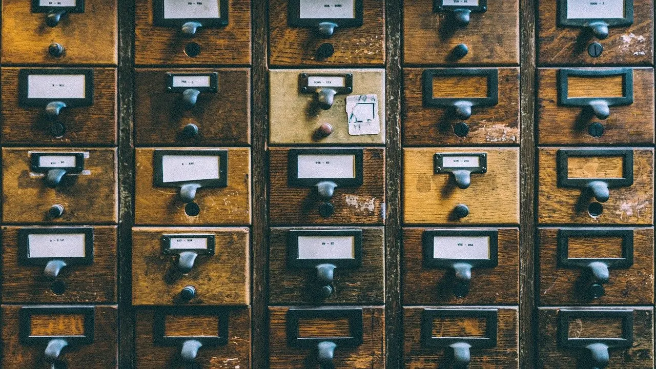 Fine-Tuning vs RAG vs Prompt Engineering